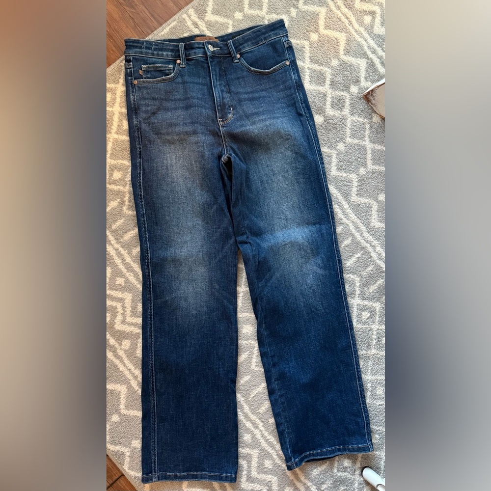 Judy Blue FEELING ALIVE HIGH RISE TUMMY CONTROL STRAIGHT LEG JEANS 💙